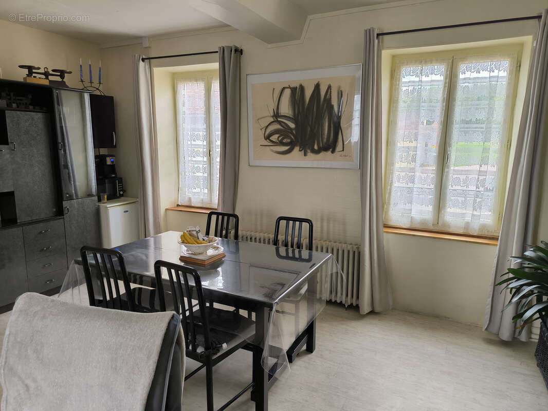 Maison à AUNAY-EN-BAZOIS