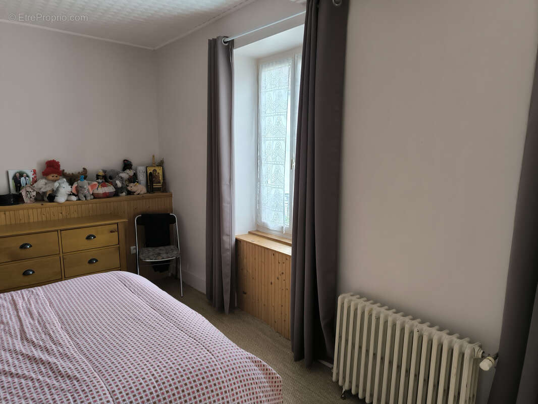 Maison à AUNAY-EN-BAZOIS