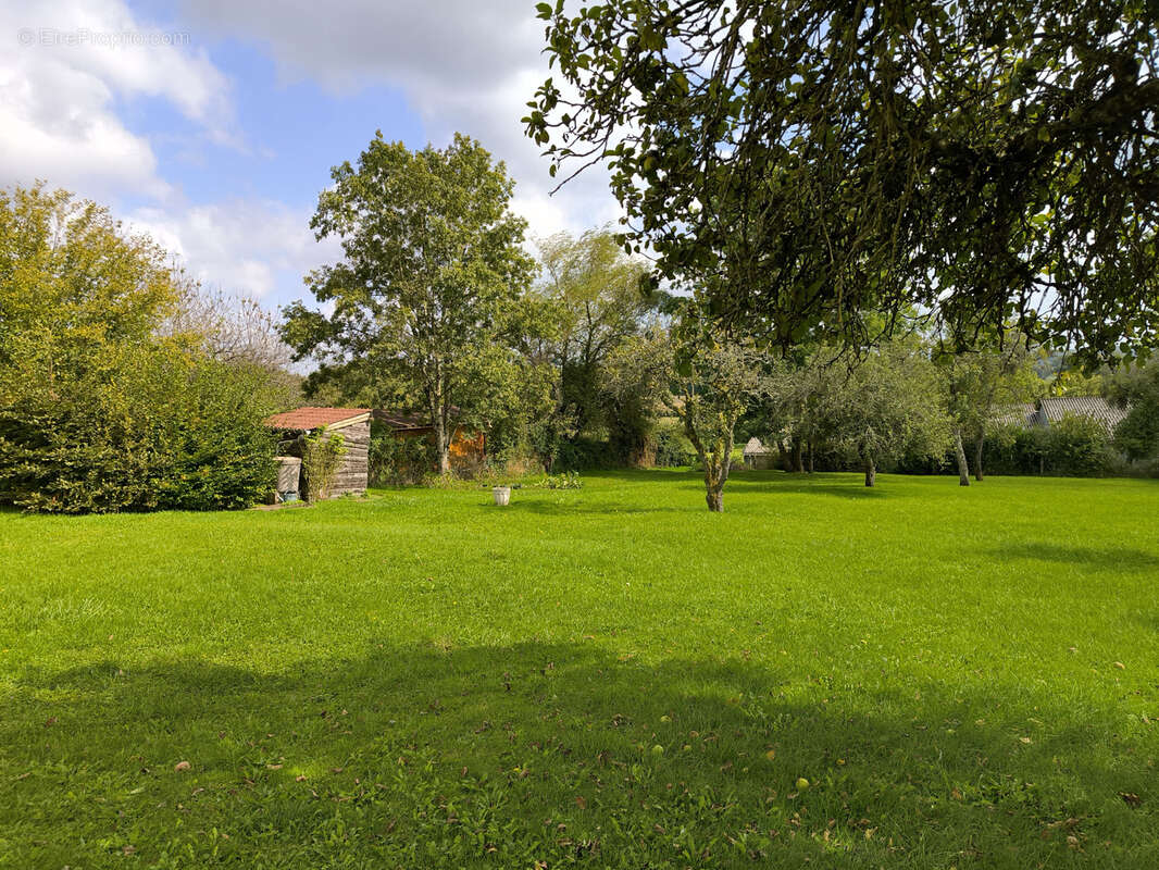 Maison à AUNAY-EN-BAZOIS
