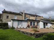 Maison à AUNAY-EN-BAZOIS