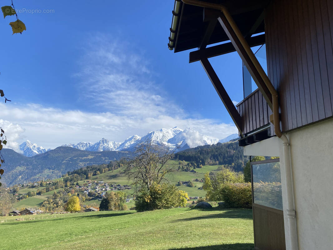 Appartement à COMBLOUX