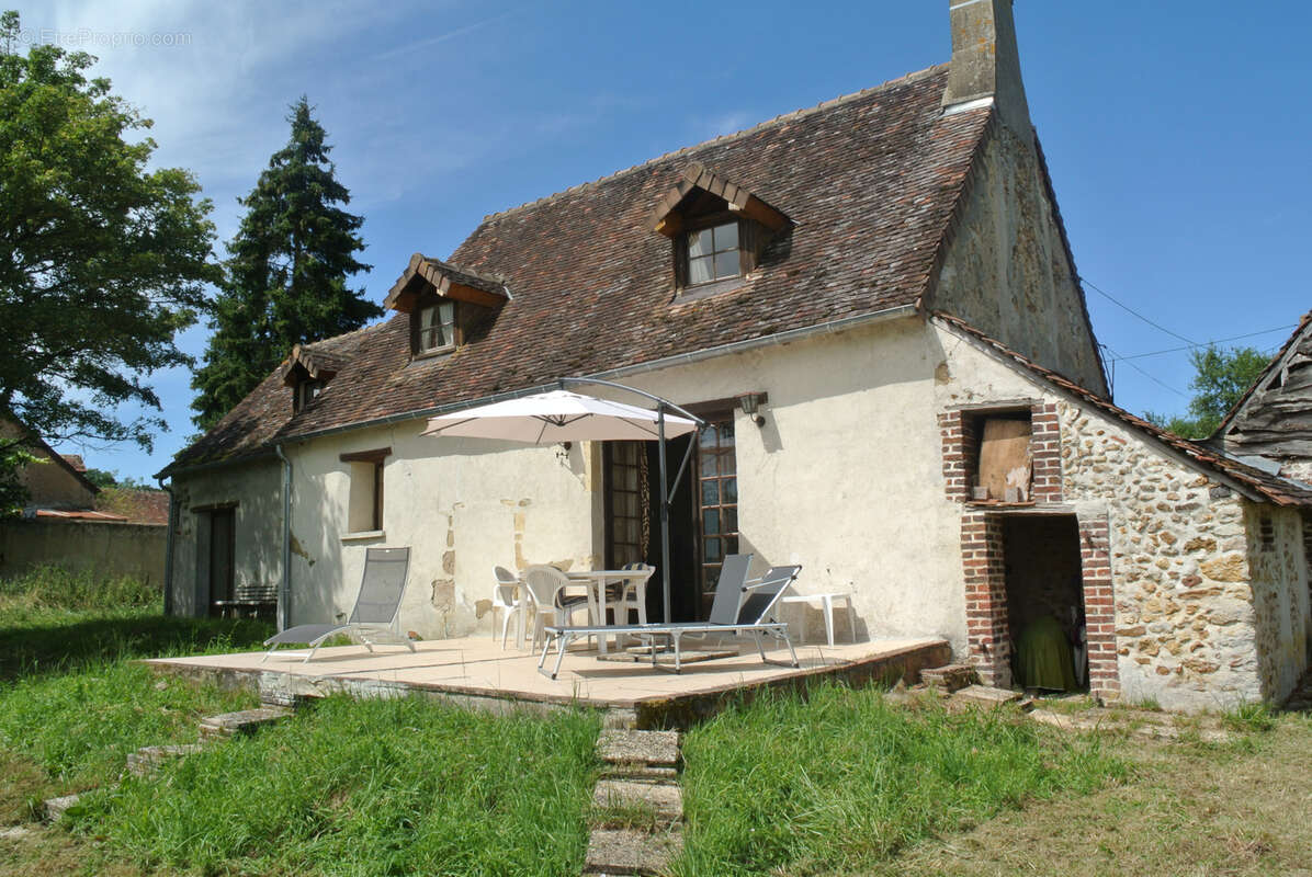 Maison à SEMUR-EN-VALLON