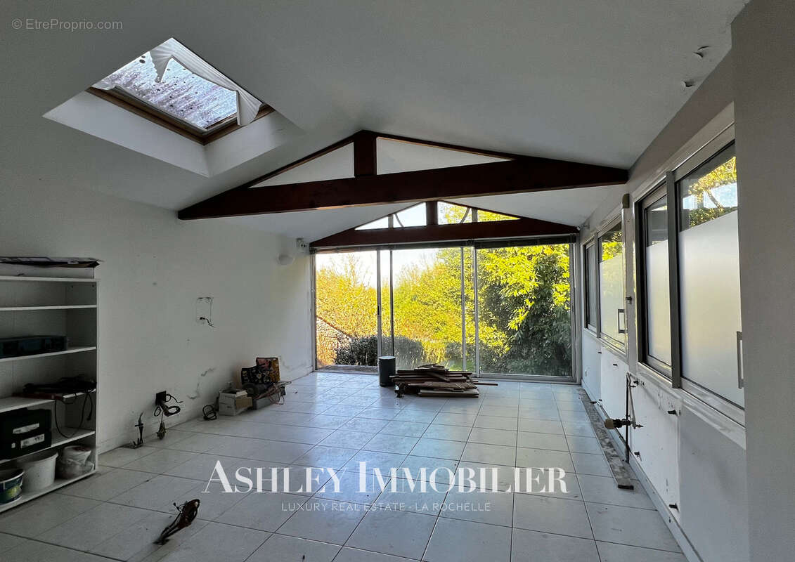 Maison à LE GUE-DE-VELLUIRE