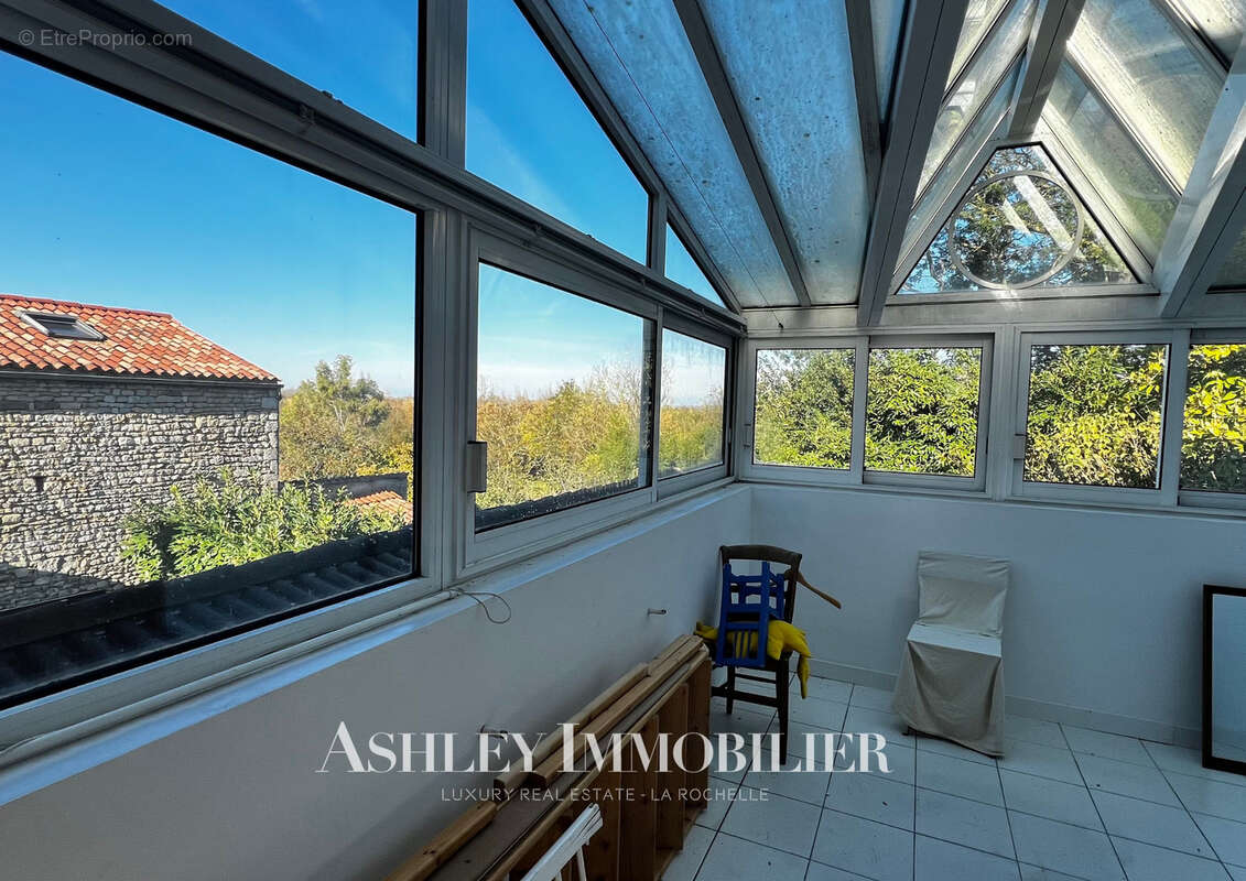 Maison à LE GUE-DE-VELLUIRE