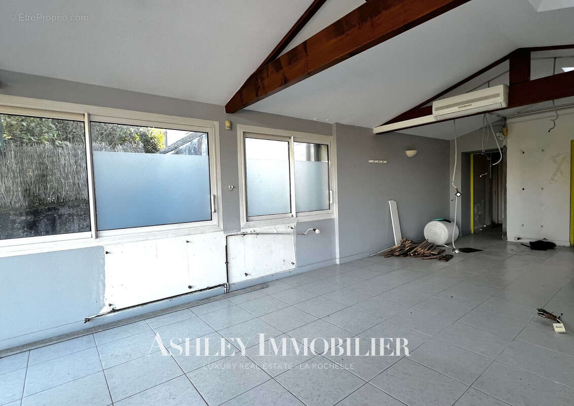 Maison à LE GUE-DE-VELLUIRE