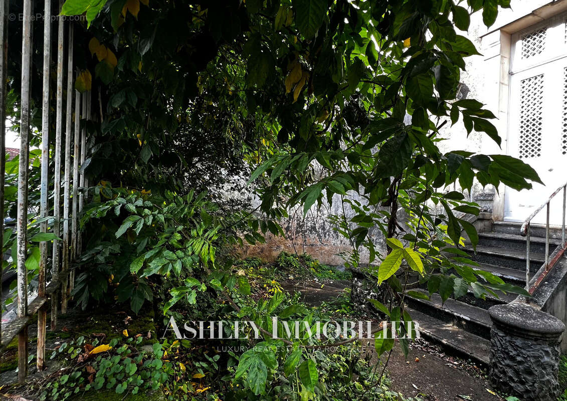 Maison à LE GUE-DE-VELLUIRE