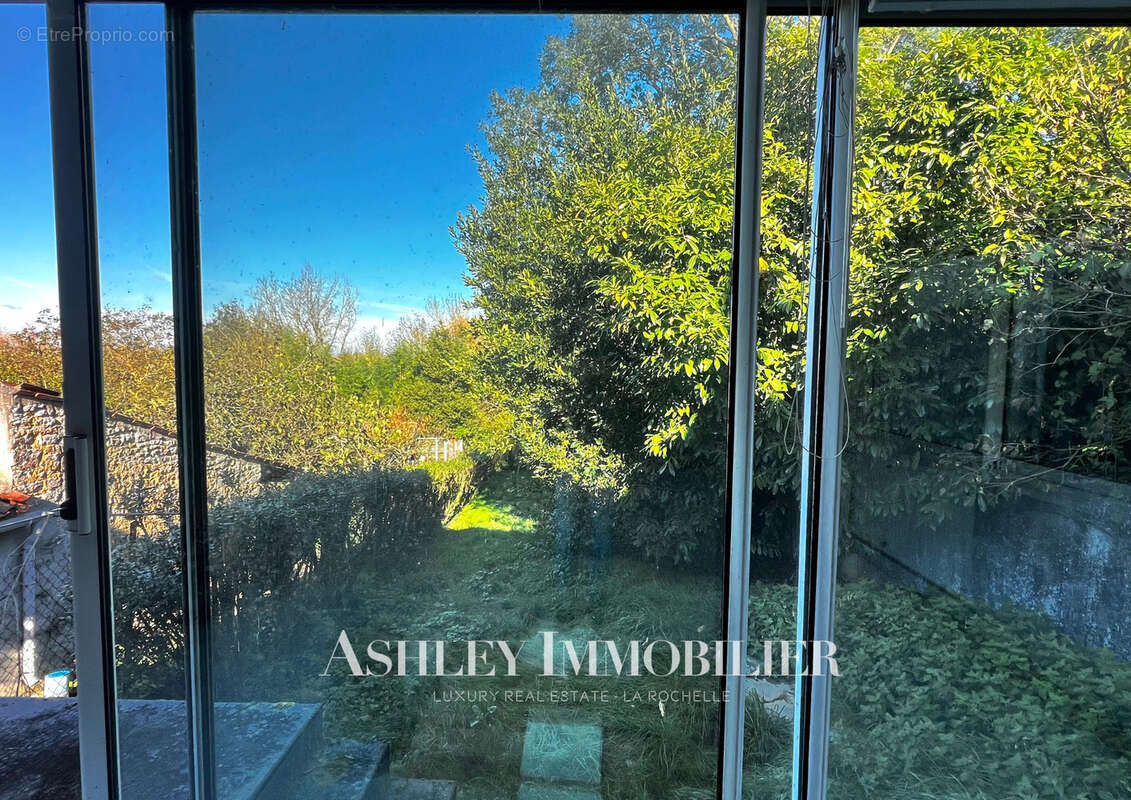 Maison à LE GUE-DE-VELLUIRE