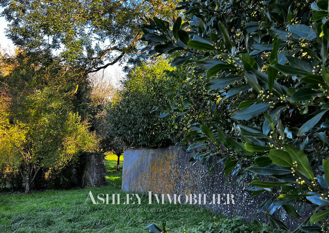 Maison à LE GUE-DE-VELLUIRE