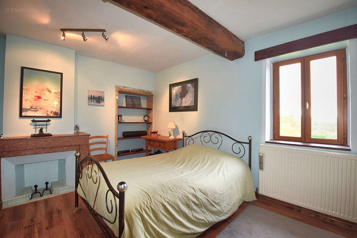 Maison à MARCILLY-D&#039;AZERGUES