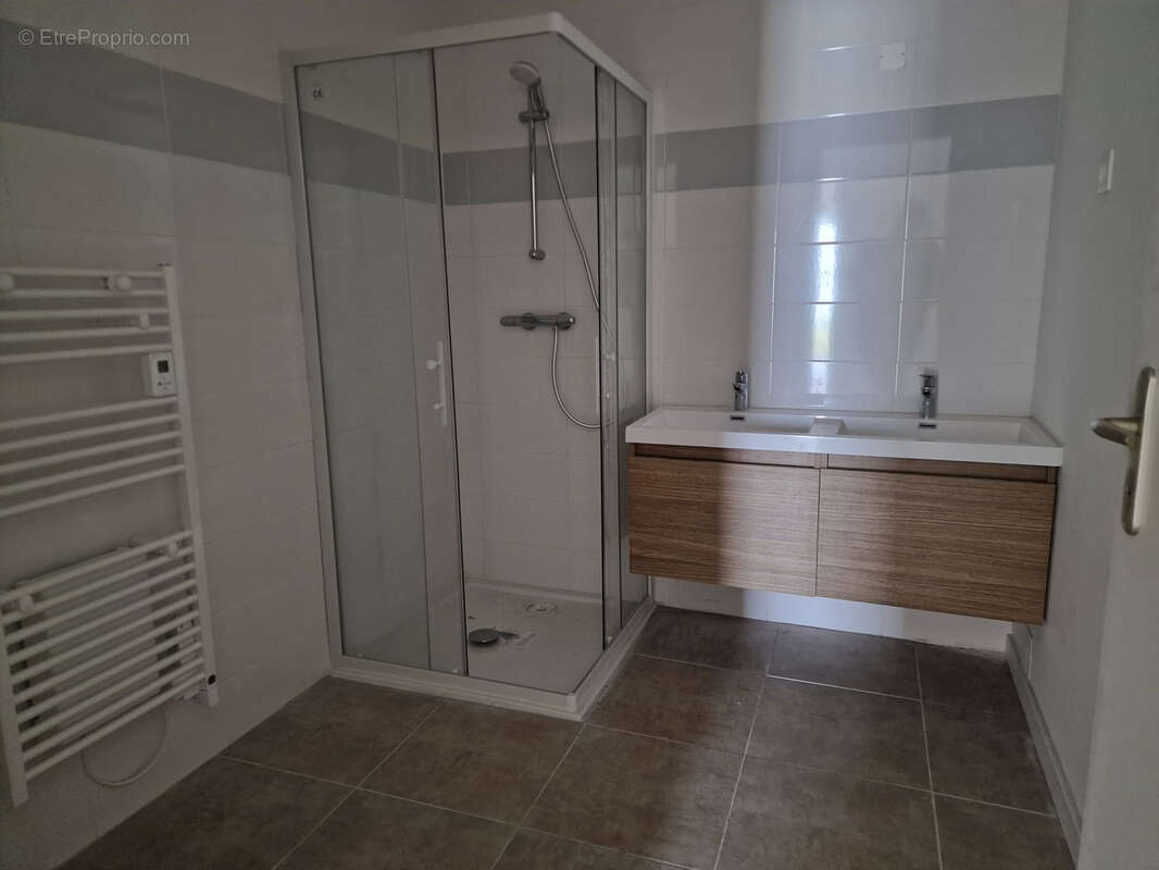 Maison à LE LANDREAU