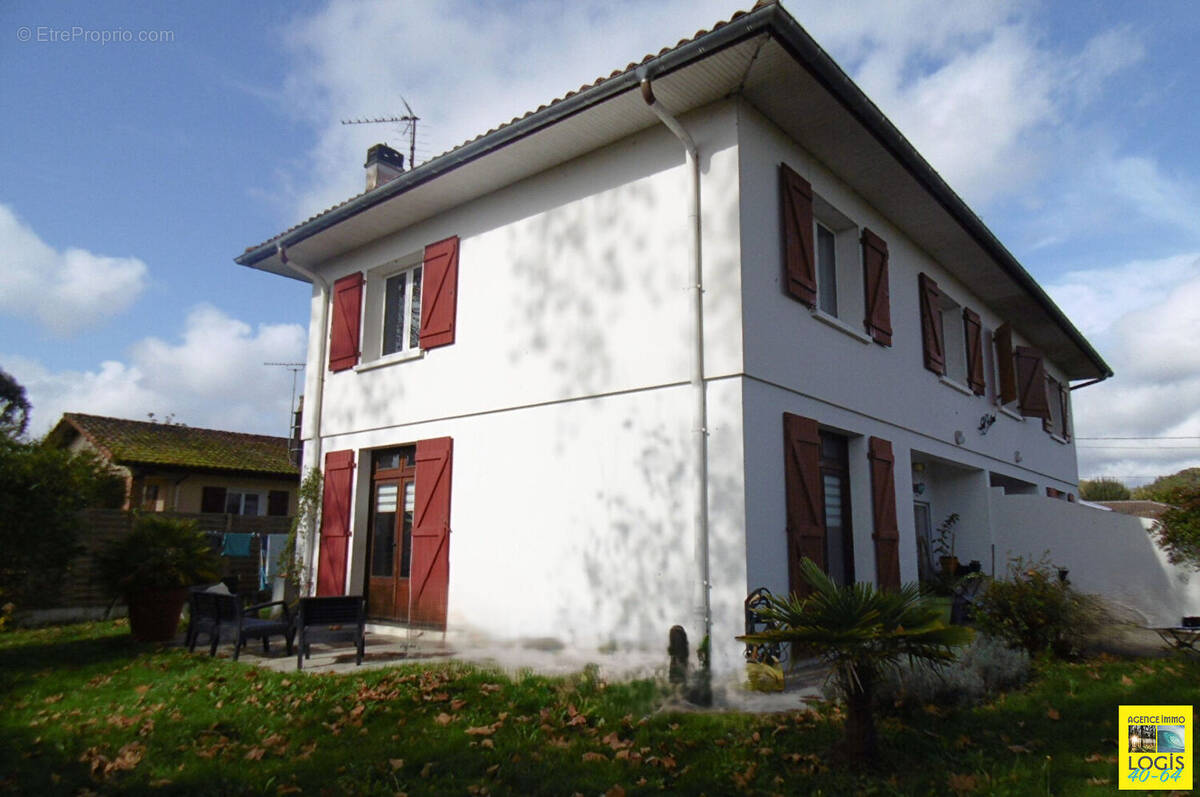 Maison à PEYREHORADE