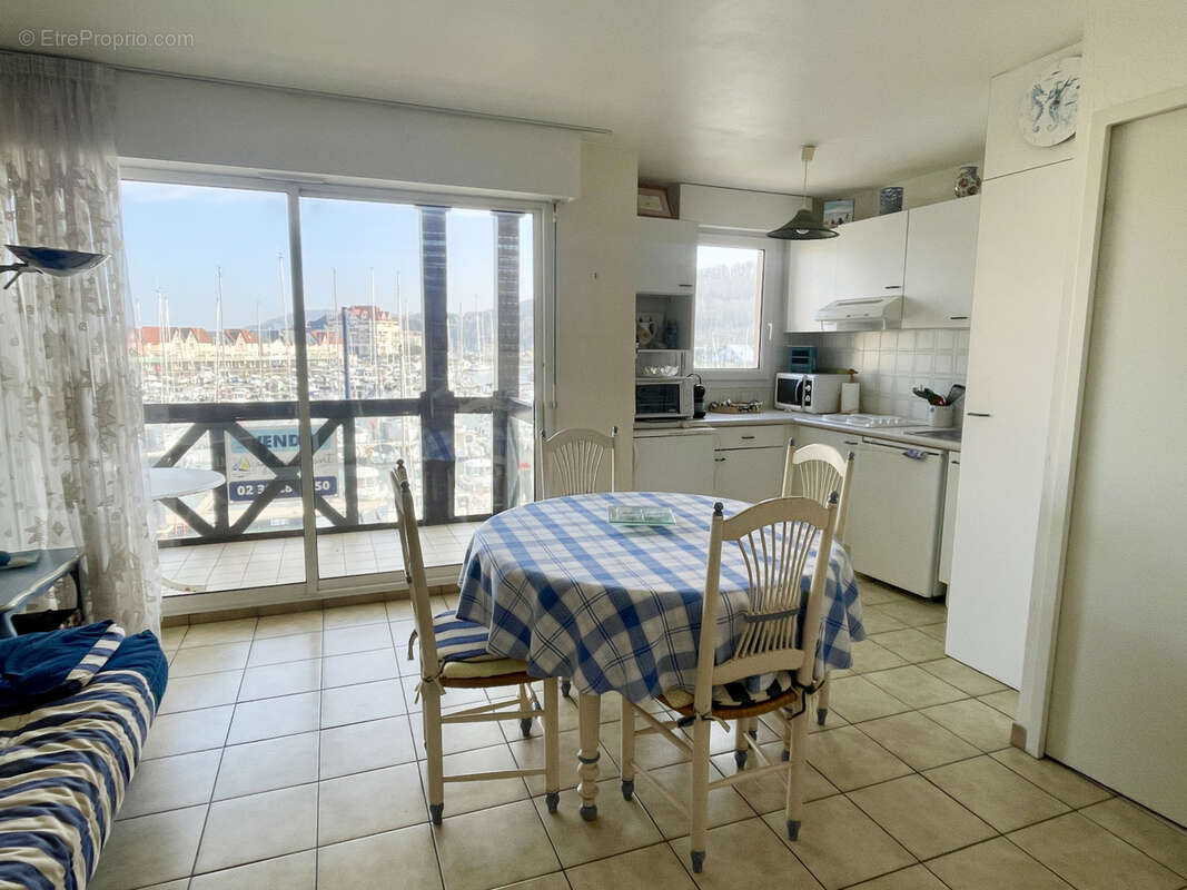 Appartement à DIVES-SUR-MER