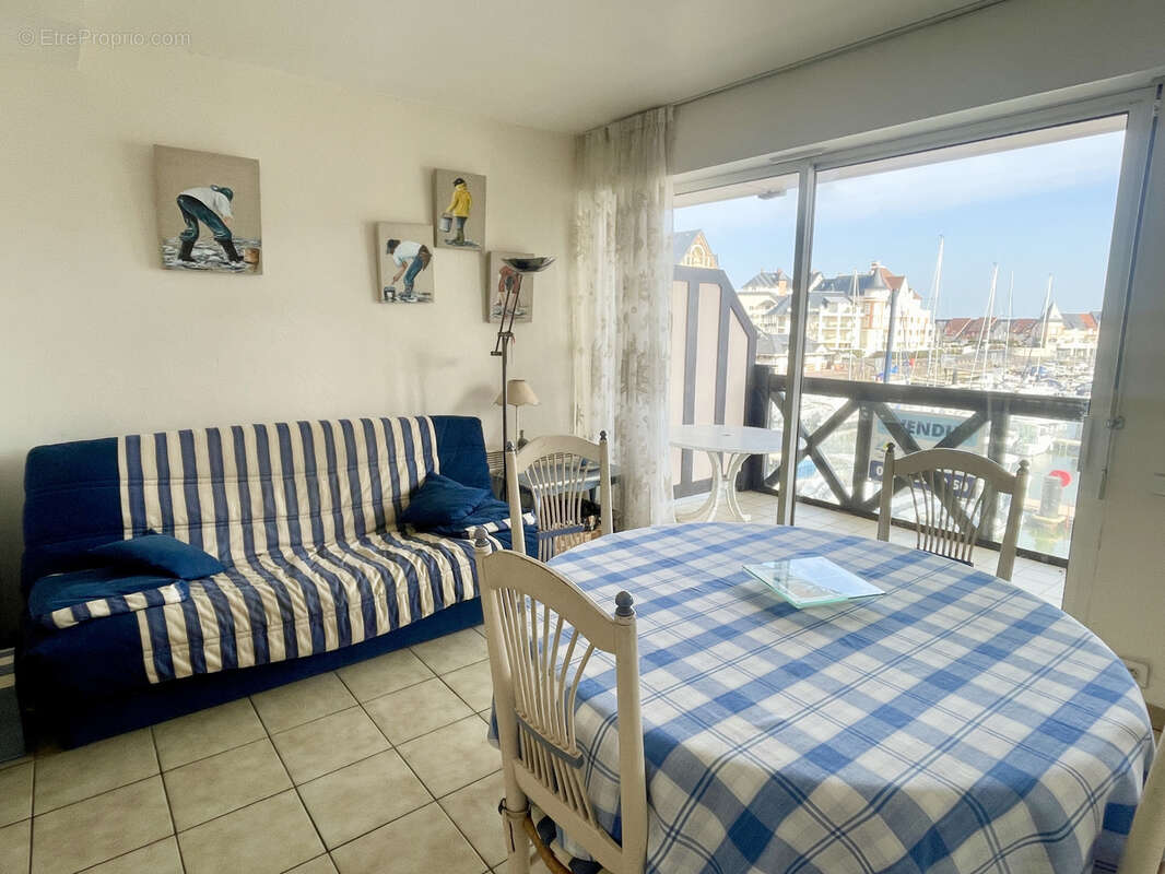 Appartement à DIVES-SUR-MER