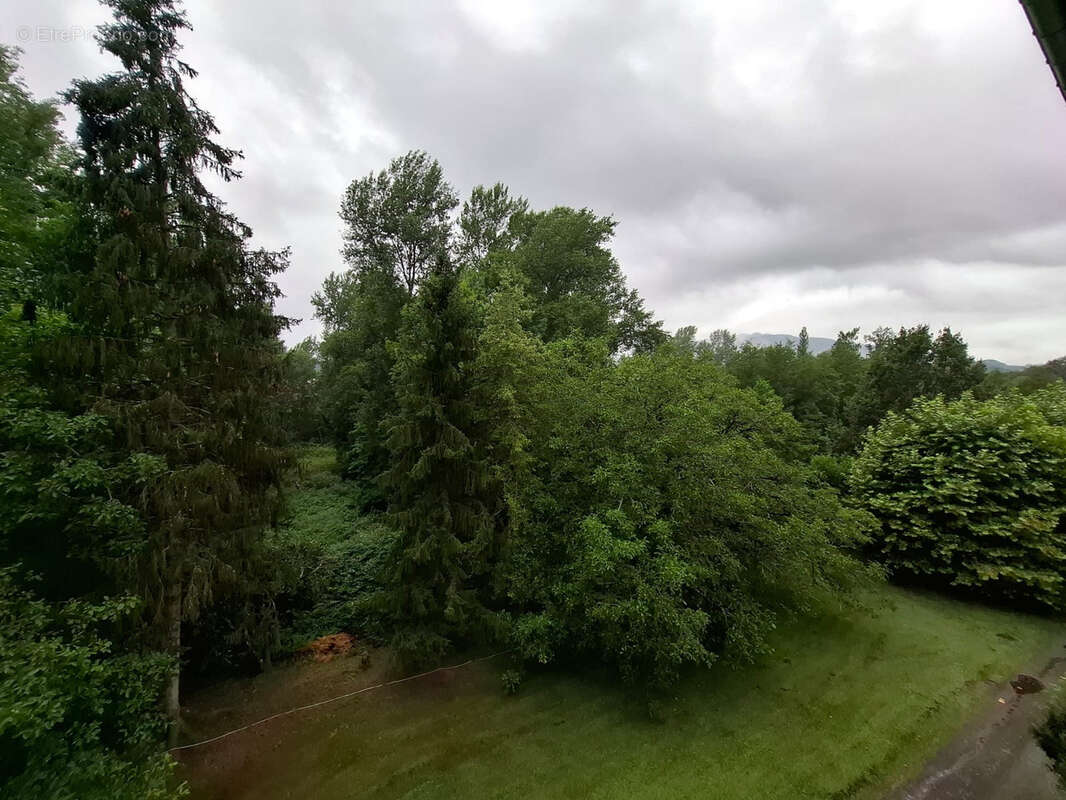 Appartement à TARDETS-SORHOLUS