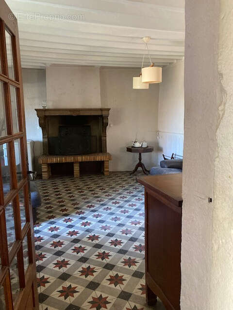 Maison à CIVRIEUX-D&#039;AZERGUES