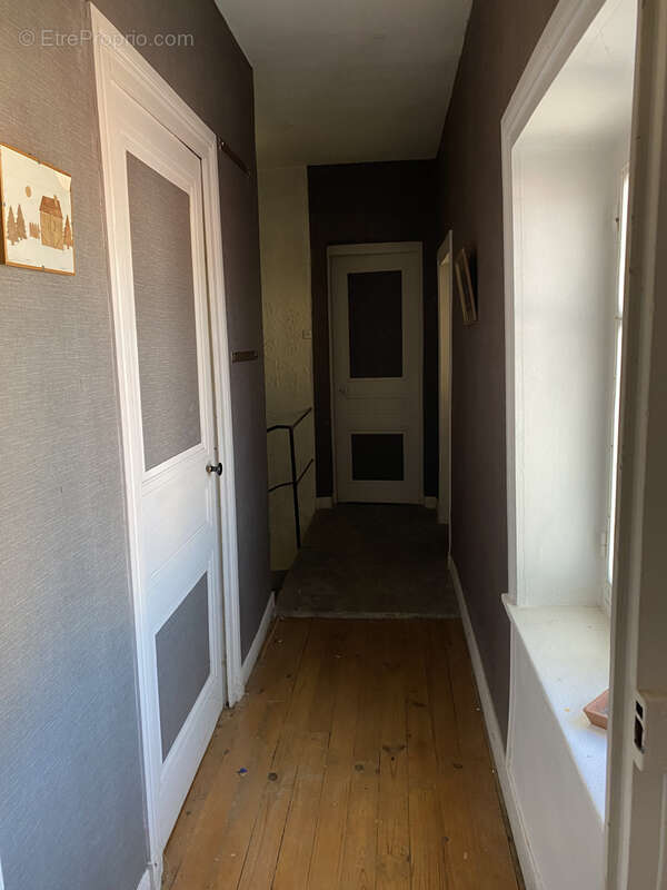 Maison à CIVRIEUX-D&#039;AZERGUES