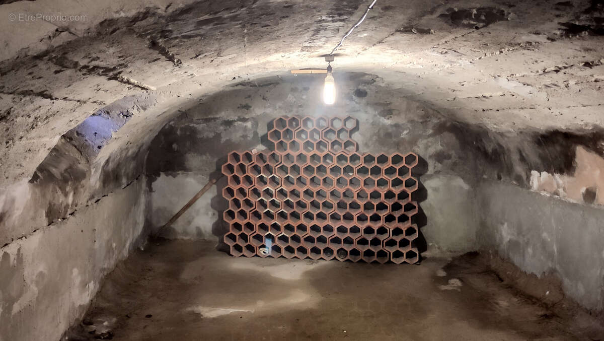 Maison à CIVRIEUX-D&#039;AZERGUES