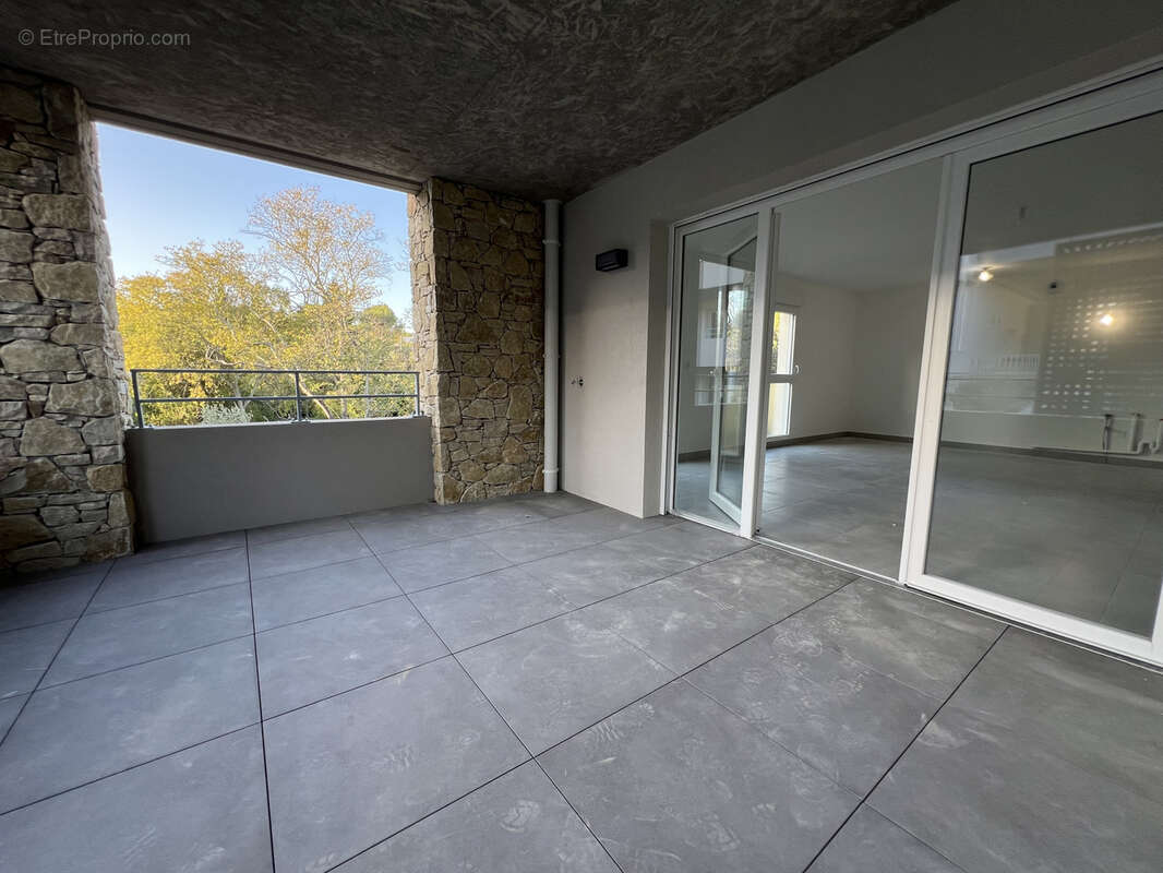 Appartement à NIMES