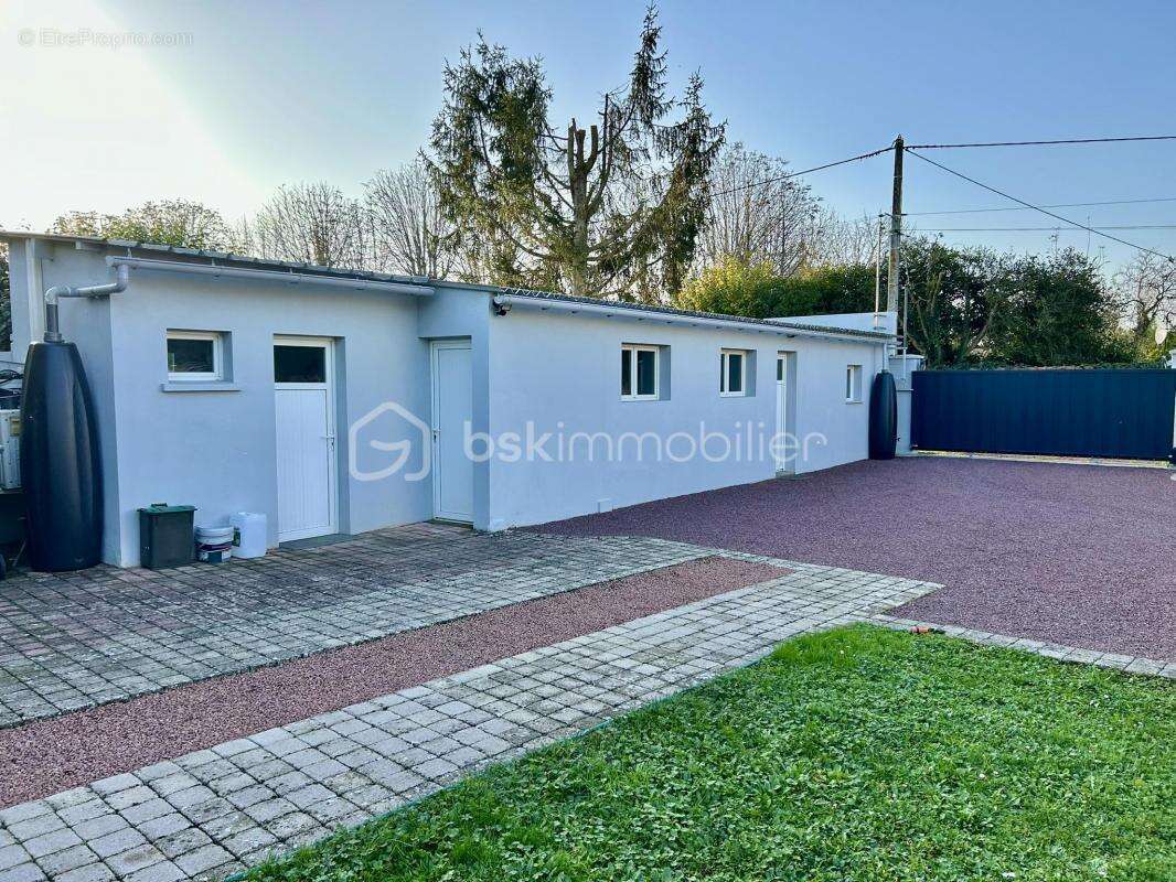 Maison à VILLEBLEVIN