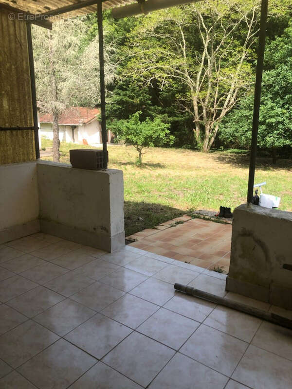 Maison à SAINTE-EULALIE-EN-BORN