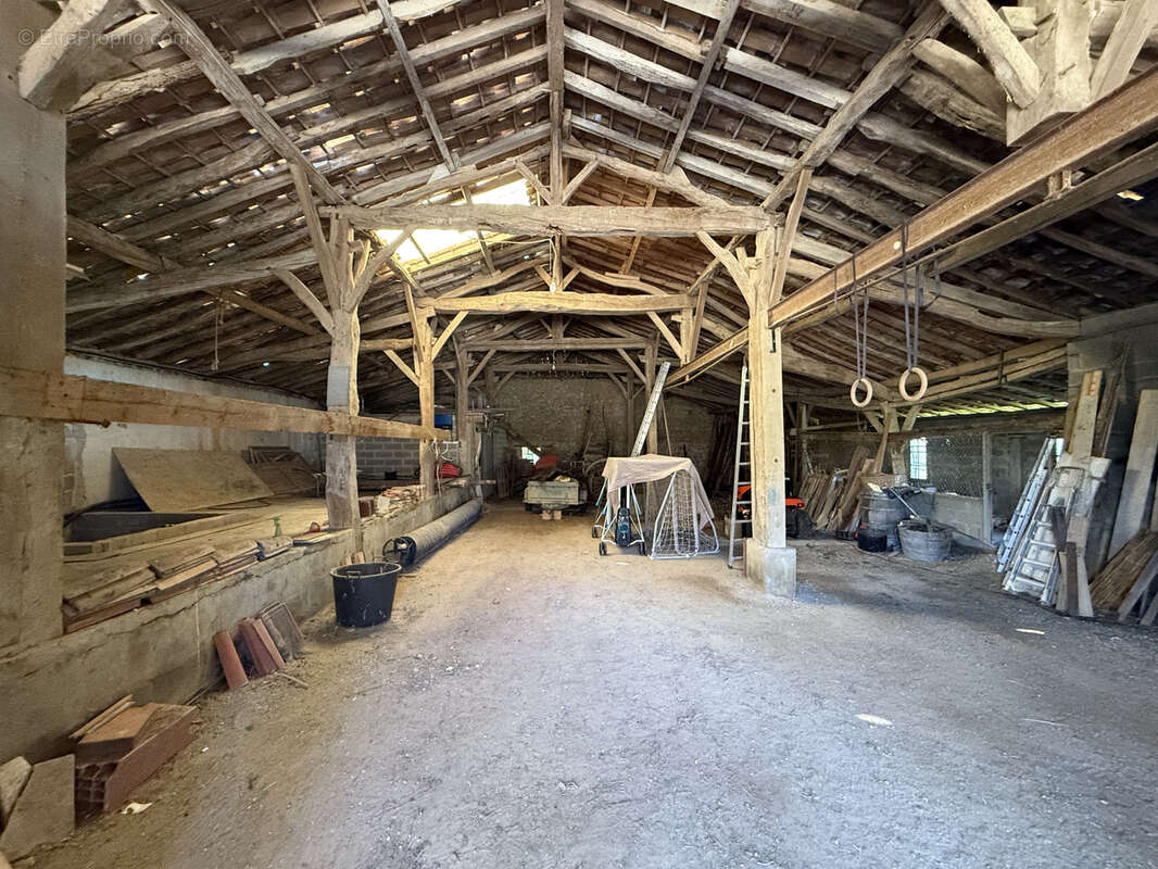 Maison à TOMBEBOEUF