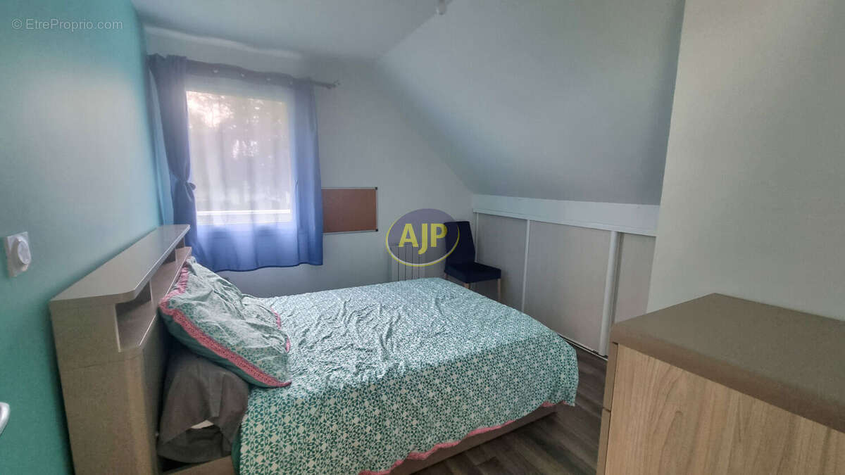 Maison à CONQUEREUIL