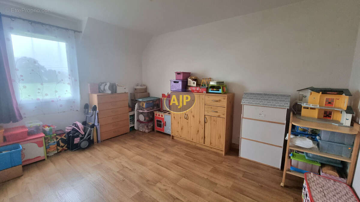 Maison à CONQUEREUIL