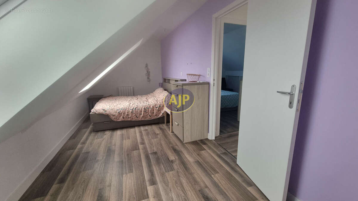 Maison à CONQUEREUIL