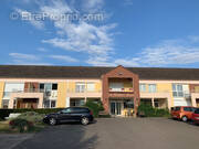 Appartement à THORIGNY-SUR-OREUSE