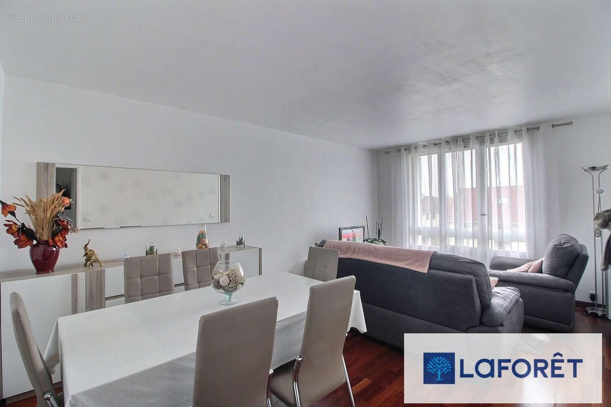 Appartement à RIS-ORANGIS