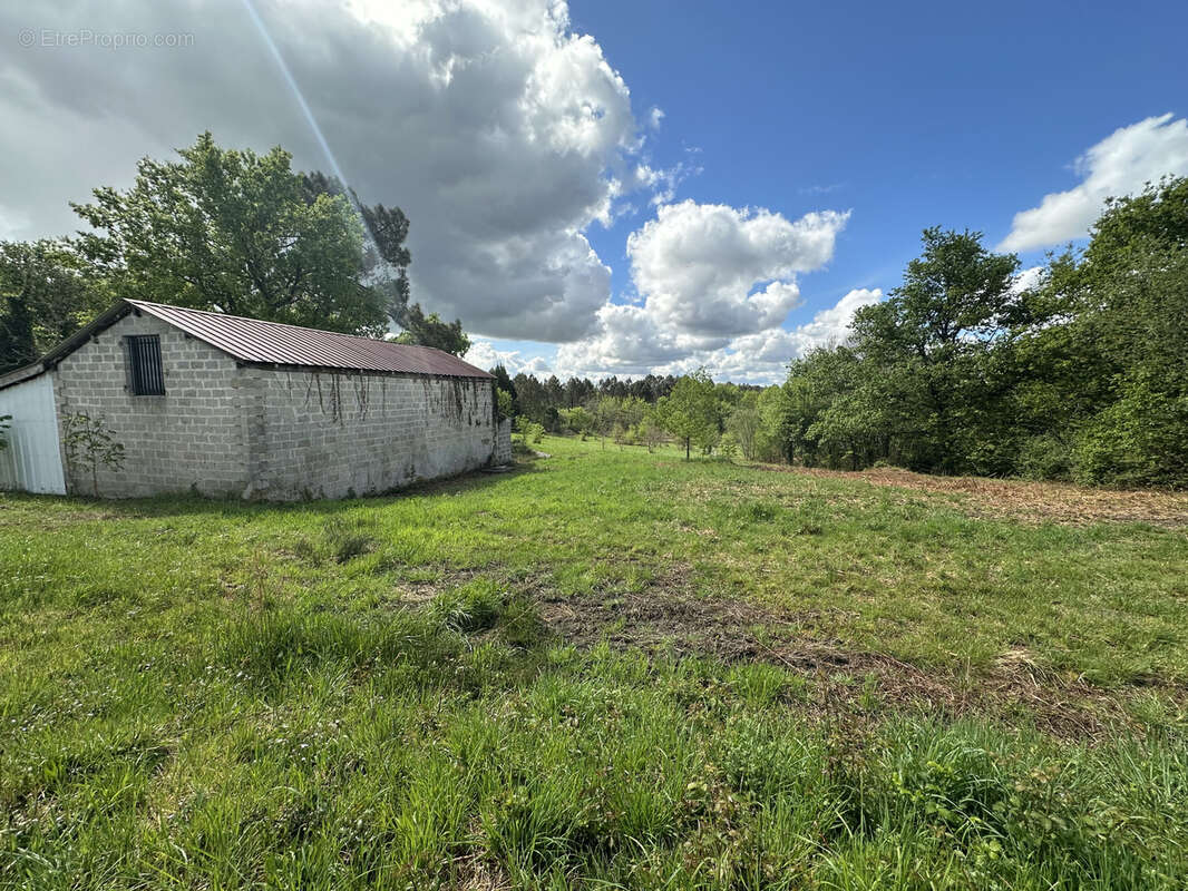 Parking à BOSCAMNANT