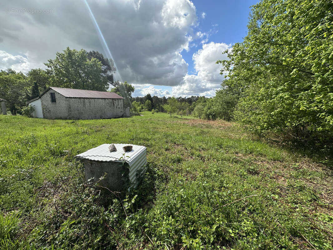 Parking à BOSCAMNANT