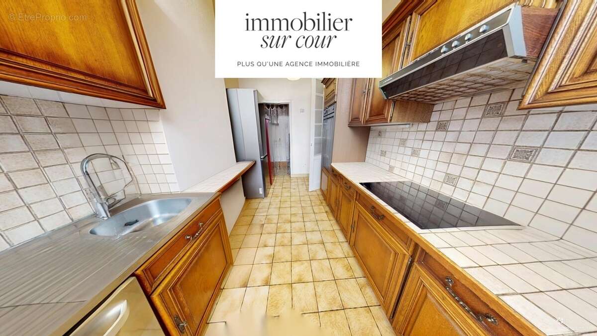 Appartement à SAINT-ETIENNE