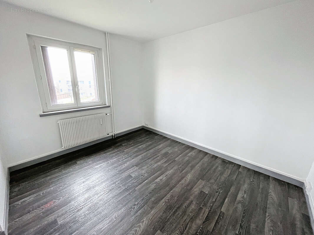 Appartement à GRAND-CHARMONT