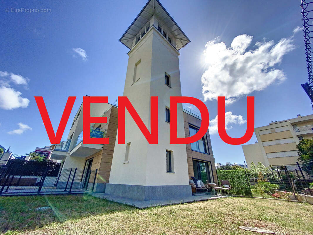 Appartement à VALLAURIS