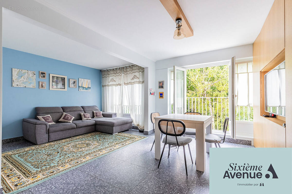 Appartement à CHILLY-MAZARIN