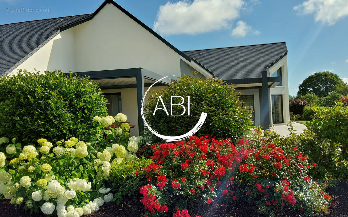 Maison à BELLOU-EN-HOULME