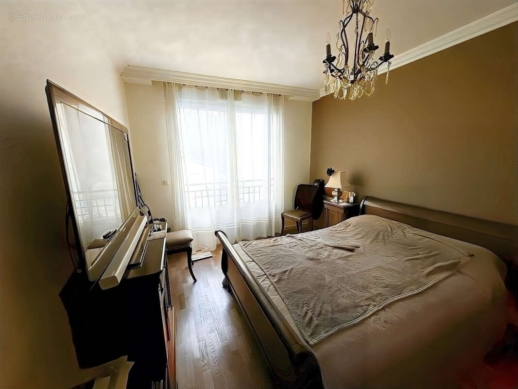 Appartement à CHARBONNIERES-LES-BAINS