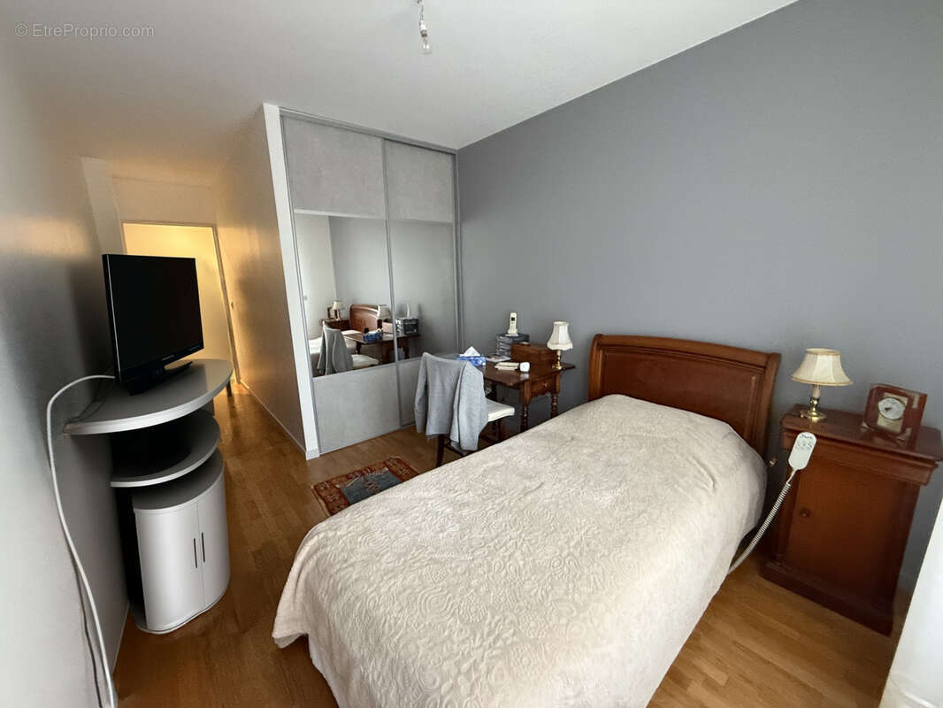 Appartement à CHARBONNIERES-LES-BAINS