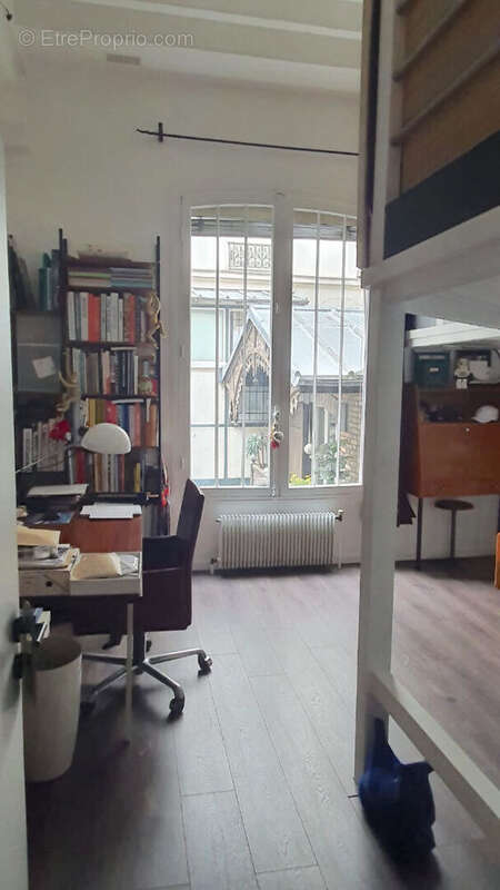 Commerce à PARIS-10E