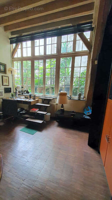 Commerce à PARIS-10E