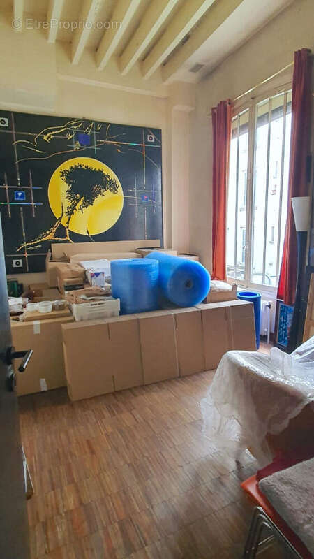 Commerce à PARIS-10E