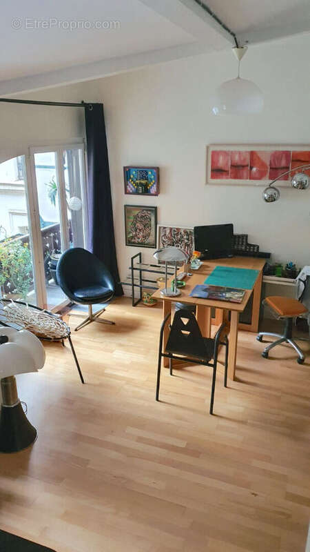 Commerce à PARIS-10E