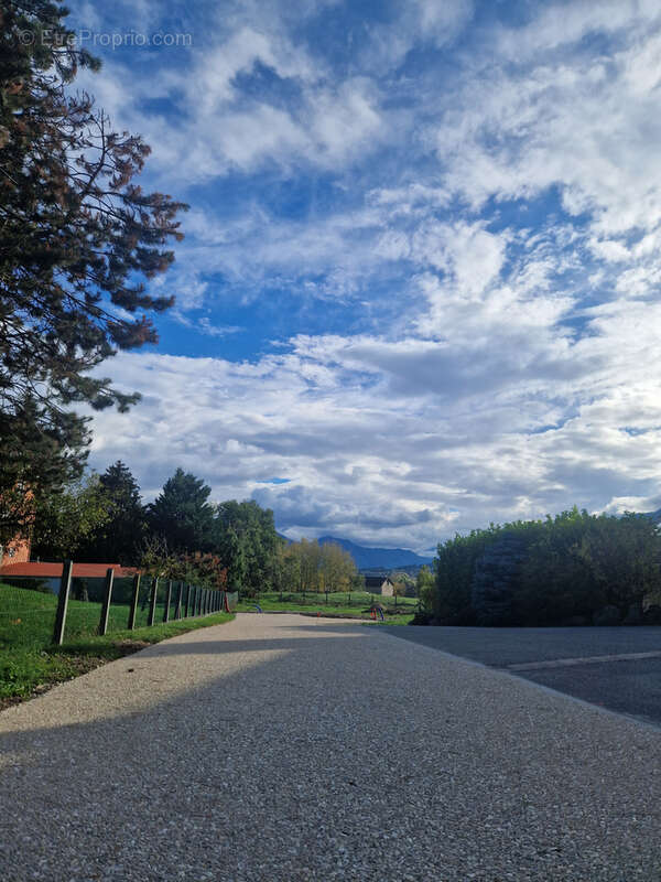 Terrain à MONTMELIAN