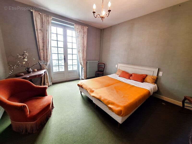 Maison à SAINT-MICHEL-LOUBEJOU