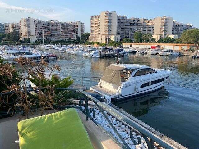 Appartement à MANDELIEU-LA-NAPOULE