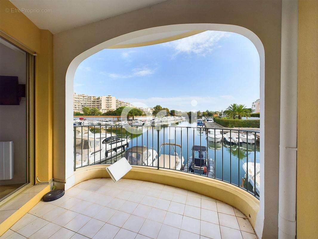 Appartement à MANDELIEU-LA-NAPOULE