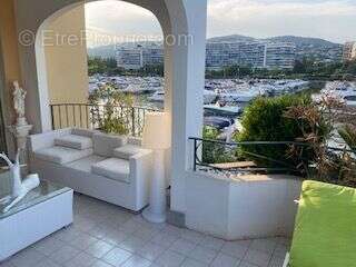 Appartement à MANDELIEU-LA-NAPOULE