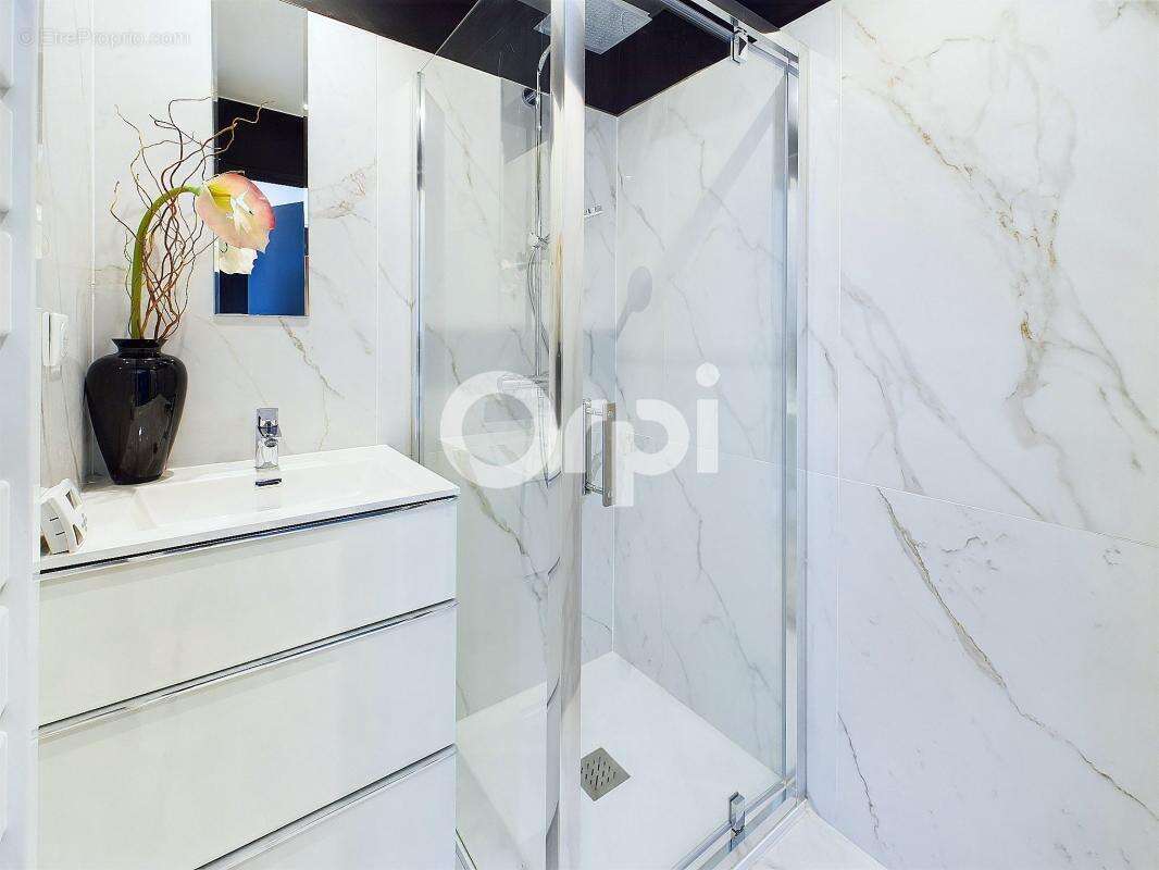 Appartement à MANDELIEU-LA-NAPOULE