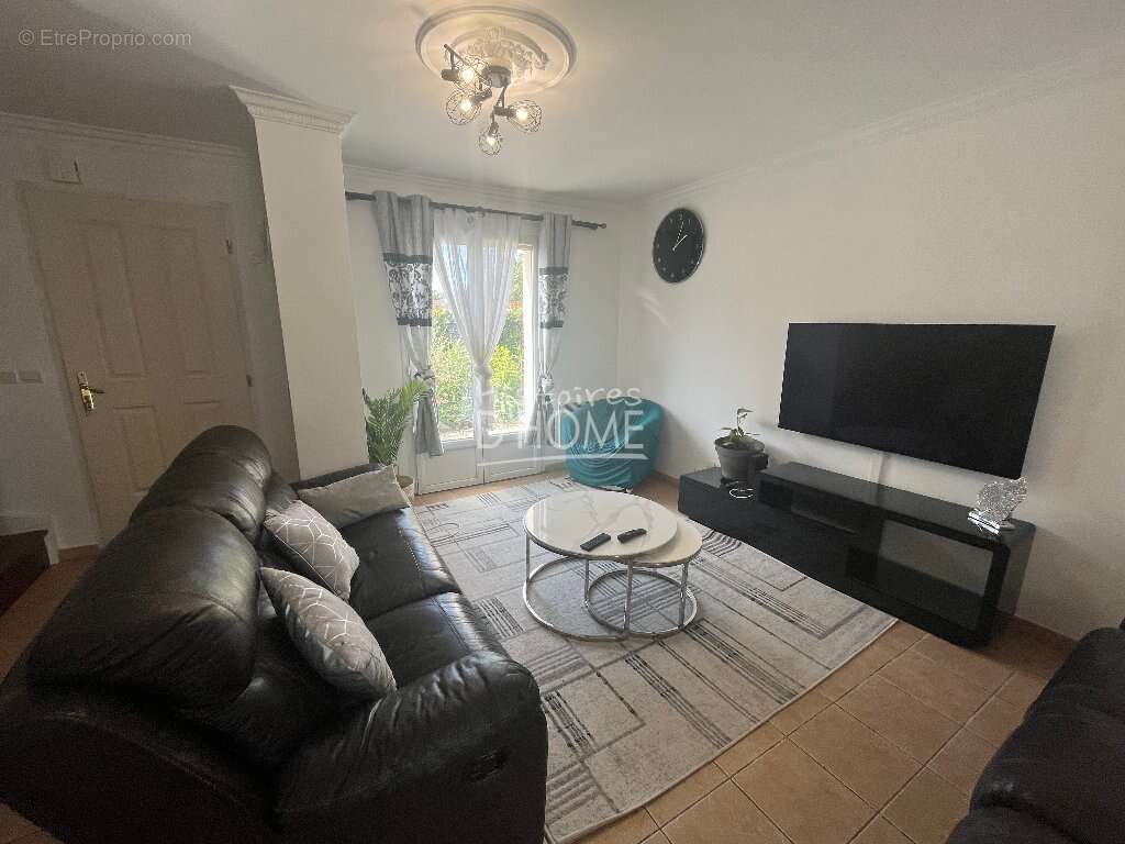 Maison à ROZAY-EN-BRIE